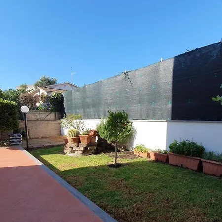 Acquamarina ゲストハウス チビタベッキア