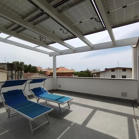 Acquamarina ゲストハウス 3*